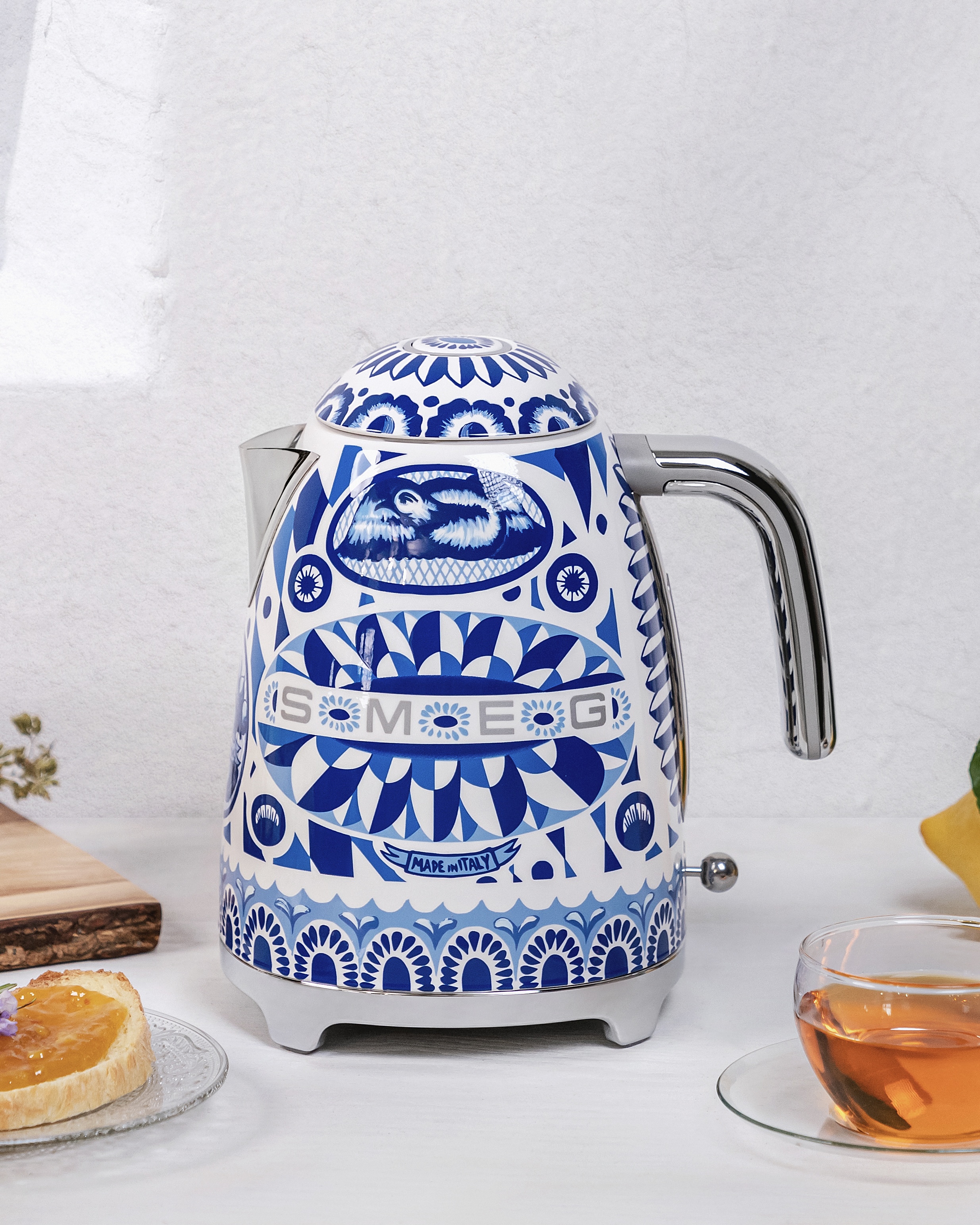 Էլեկտրական թեյնիկ Blu Mediterraneo հավաքածու Smeg & Dolce&Gabbana